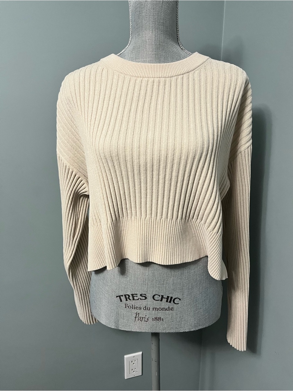 DYNAMITE cropped oversized ribbed long sleeve sweater women’s size small